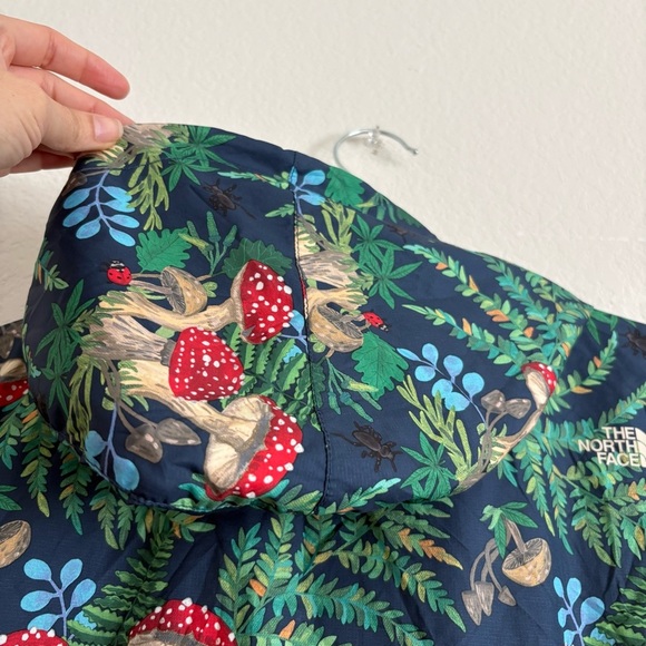 The North Face Women’s Fanorak Mushroom Hooded Pullover Windbreaker- size M - Picture 11 of 14